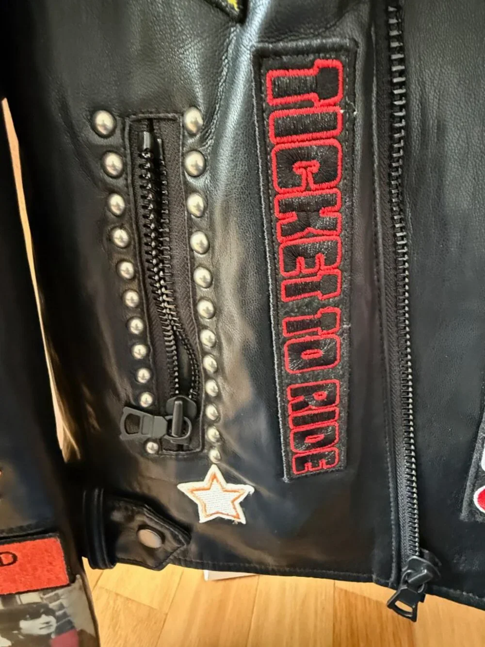 Alice & Olivia Beatles Collection Vegan Leather Jacket in Mint Condition - Picture 4 of 11